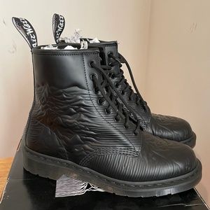 Dr. Martens x Unknown Pleasures 1460 GOTH Boots Black UK9